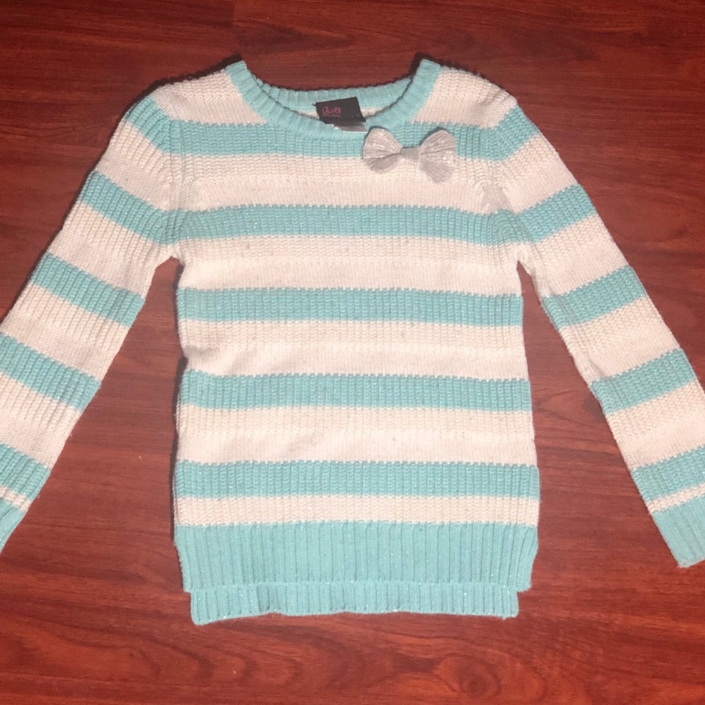 Girls blue and white knit top